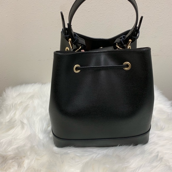 Saffiano Leather Drawstring Bucket bag. - Picture 2 of 4